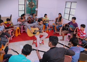 Guitar-planet-Guitar-classes-Rajapeth-amravati-Maharashtra-2