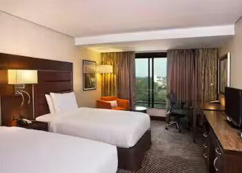 Hilton-garden-inn-5-star-hotels-Thiruvananthapuram-Kerala-3