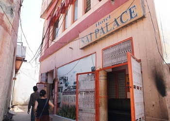 Hotel-sai-palace-Budget-hotels-Agra-Uttar-pradesh-1