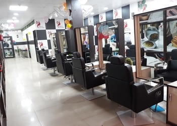 Importy-beauty-hub-Beauty-parlour-Nangloi-Delhi-2