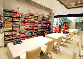 Jhalak-baroda-Clothing-stores-Vadodara-Gujarat-2