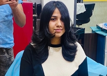 Jituz-cut-n-shine-Beauty-parlour-Durg-Chhattisgarh-2