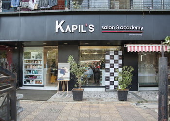 Kapils-salon-poisar-Beauty-parlour-Kandivali-mumbai-Maharashtra-1