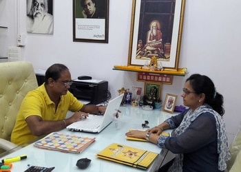 Karmanya-astrology-Astrologers-Adajan-surat-Gujarat-2