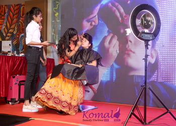 Komal-parlour-Beauty-parlour-Usmanpura-ahmedabad-Gujarat-2