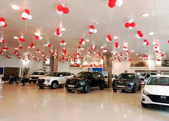 Kosmo-hyundai-Car-dealer-Jalandhar-Punjab-2