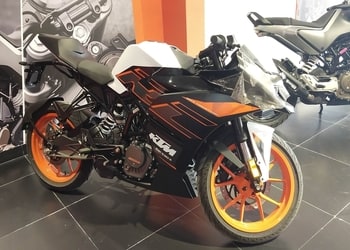 Ktm-husqvarna-berhampur-Motorcycle-dealers-Brahmapur-Odisha-3