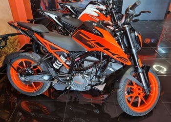 Ktm-showroom-Motorcycle-dealers-Jhokan-bagh-jhansi-Uttar-pradesh-3