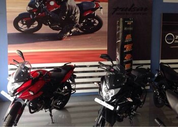 Kushal-bajaj-Motorcycle-dealers-Amravati-Maharashtra-3