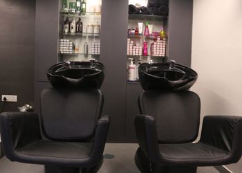 Lakm-salon-for-him-and-her-Beauty-parlour-Hingna-nagpur-Maharashtra-3