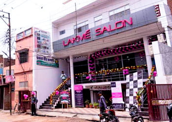 Lakme-salon-ayodhya-Beauty-parlour-Faizabad-Uttar-pradesh-1