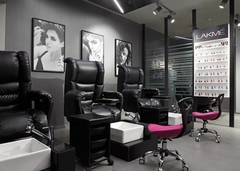 Lakme-salon-Beauty-parlour-Bank-more-dhanbad-Jharkhand-1