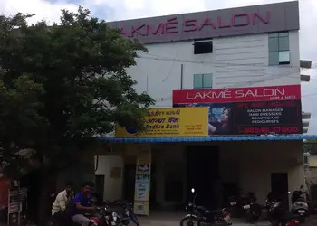 Lakme-salon-Beauty-parlour-Gandhi-nagar-vellore-Tamil-nadu-1