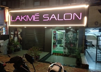 Lakme-salon-Beauty-parlour-Kandivali-mumbai-Maharashtra-1