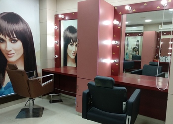 Lakme-salon-Beauty-parlour-Prem-nagar-dehradun-Uttarakhand-2