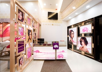 Lakme-salon-Beauty-parlour-Siliguri-West-bengal-2