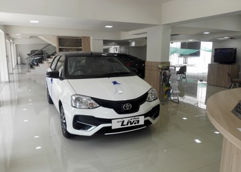 Lakozy-toyota-Car-dealer-Andheri-mumbai-Maharashtra-3