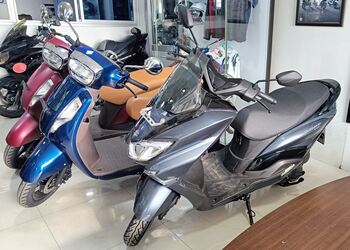 Lbs-suzuki-Motorcycle-dealers-Aizawl-Mizoram-3