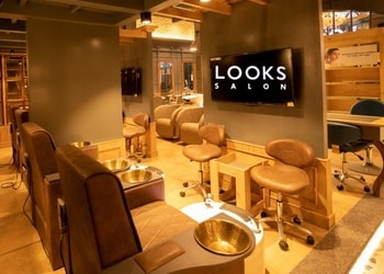 Looks-salon-Beauty-parlour-Civil-lines-aligarh-Uttar-pradesh-1