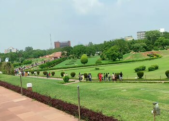 Lotus-temple-Tourist-attractions-New-delhi-Delhi-3