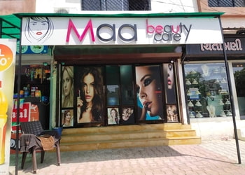 Maa-beauty-care-Beauty-parlour-Bhavnagar-Gujarat-1