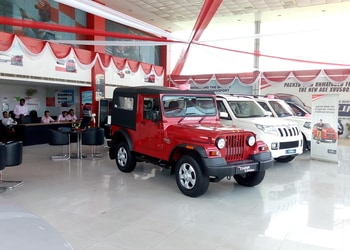 Mahindra-jai-kumar-arun-kumar-Car-dealer-Meerut-Uttar-pradesh-2