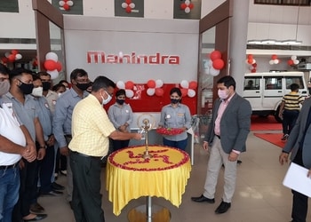 Mahindra-vineet-automobiles-Car-dealer-Civil-lines-aligarh-Uttar-pradesh-2