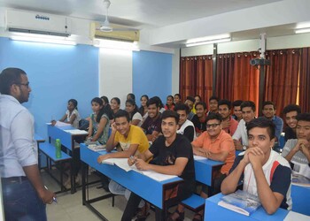 Mayank-tutorials-Coaching-centre-Chembur-mumbai-Maharashtra-2