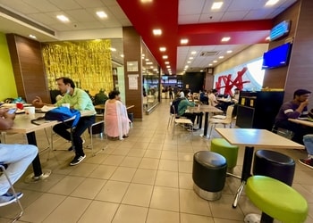 Mcdonalds-Fast-food-restaurants-Raipur-Chhattisgarh-2