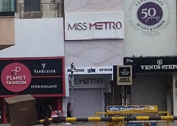 Metro-shoes-Shoe-store-New-delhi-Delhi-1