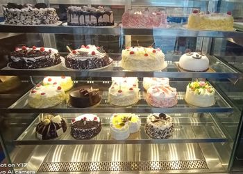 Monginis-cake-shop-Cake-shops-Chapra-Bihar-3