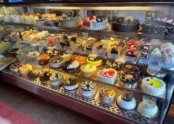 Monginis-cake-shop-Cake-shops-Junagadh-Gujarat-2