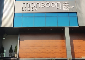 Monsoon-salon-Beauty-parlour-Faizabad-Uttar-pradesh-1