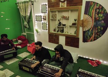 Music-academy-chandigarh-Guitar-classes-Chandigarh-Chandigarh-3