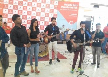 Music-maniacs-Guitar-classes-Gandhi-nagar-jammu-Jammu-and-kashmir-2