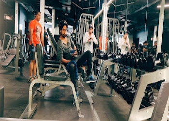 Myc-fitness-Gym-Kandivali-mumbai-Maharashtra-2