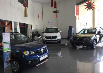 Nanavati-renault-Car-dealer-Surat-Gujarat-2