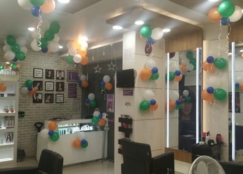 Naturals-salon-Beauty-parlour-Shivaji-peth-kolhapur-Maharashtra-2