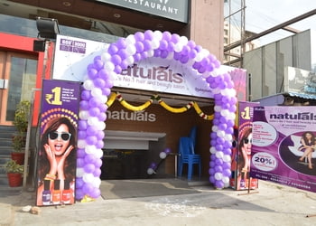 Naturals-salon-spa-Beauty-parlour-Vadapalani-chennai-Tamil-nadu-1