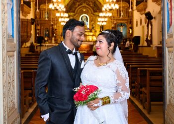 New-life-studio-Wedding-photographers-Goa-Goa-3