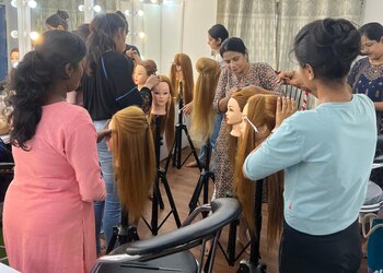 Nikitas-international-makeup-training-academy-Makeup-artist-Thane-Maharashtra-2