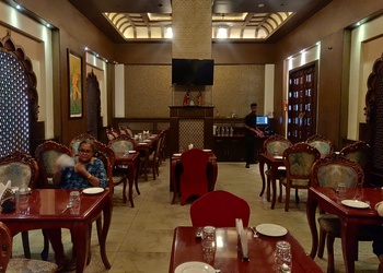 Patlacha-wada-Family-restaurants-Kolhapur-Maharashtra-2