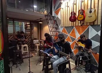 Pep-music-school-Guitar-classes-Khar-mumbai-Maharashtra-3