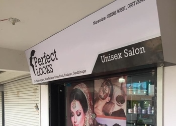 Perfect-looks-Beauty-parlour-Gandhinagar-Gujarat-1