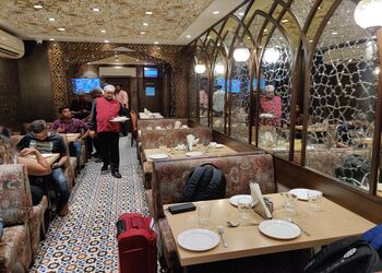 Persian-darbar-Family-restaurants-Bandra-mumbai-Maharashtra-2