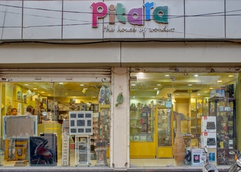 Pitara-Gift-shops-Manduadih-varanasi-Uttar-pradesh-1