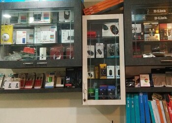 Planet-infoworld-Computer-store-Rajkot-Gujarat-2