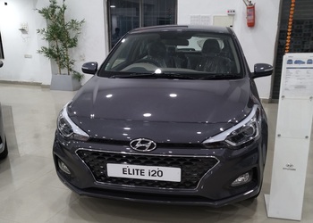 Prakash-hyundai-Car-dealer-Nizamabad-Telangana-3