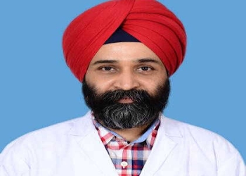 Prof-dr-harpal-singh-selhi-Orthopedic-surgeons-Model-gram-ludhiana-Punjab-1