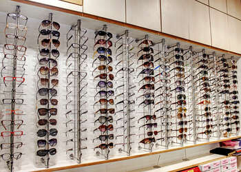 R-kumar-opticians-Opticals-Usmanpura-ahmedabad-Gujarat-3